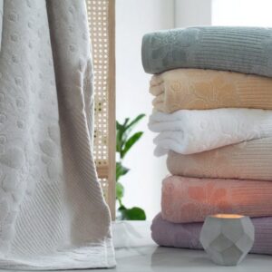 TOALHA BANHO LOLLIPOP 70/135 COR 3152 LILAS